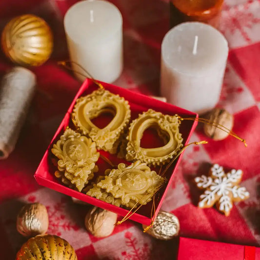 Prabangūs vaškiniai kalėdiniai žaisliukai "Puošnusis barokas"