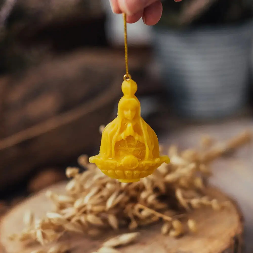 Pakabukas iš natūralaus bičių vaško