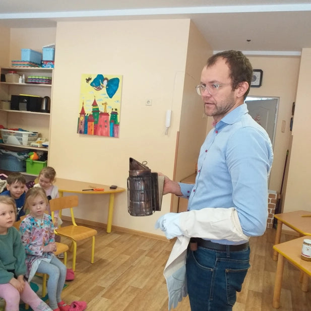 Edukacija vaikams apie bites ir bičių produktų degustacija