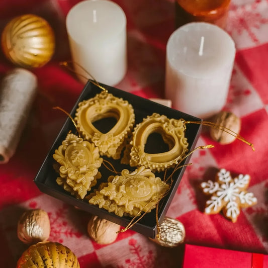 Prabangūs vaškiniai kalėdiniai žaisliukai "Puošnusis barokas"